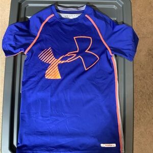 Boys Under Armour Size YMD/JM/M HeatGear Short Sleeve Shirt Blue And Orange